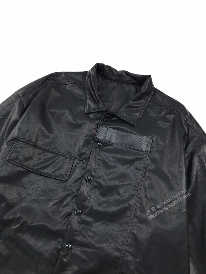 Prada男裝 普拉達2020秋冬新款經典三角形刺繡logo復古大口袋皮衣  ydi3486